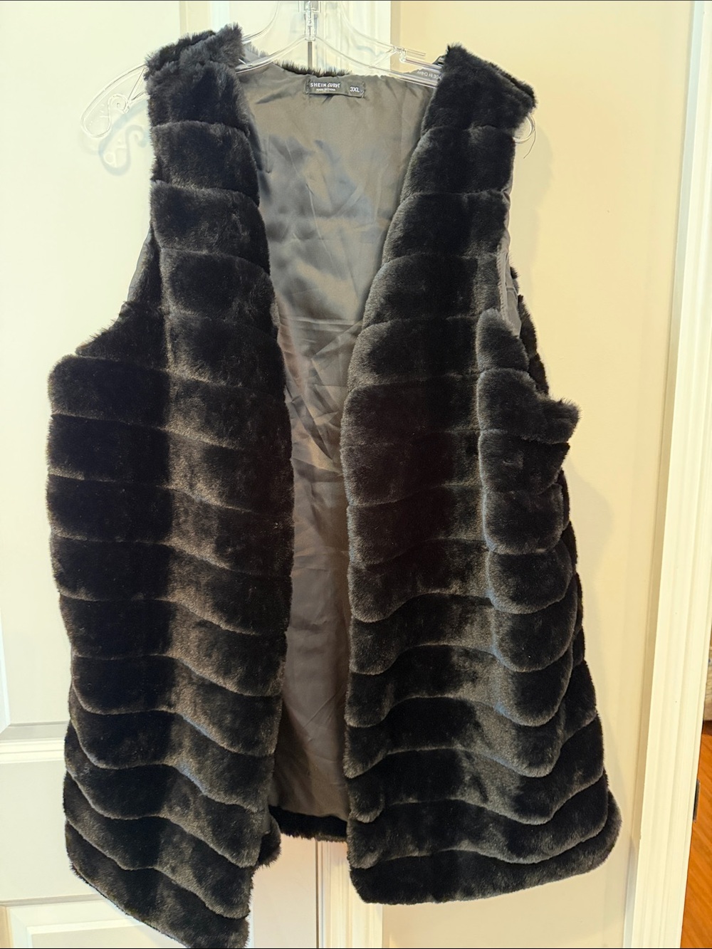 Faux Fur Vest - Black - SHEIN